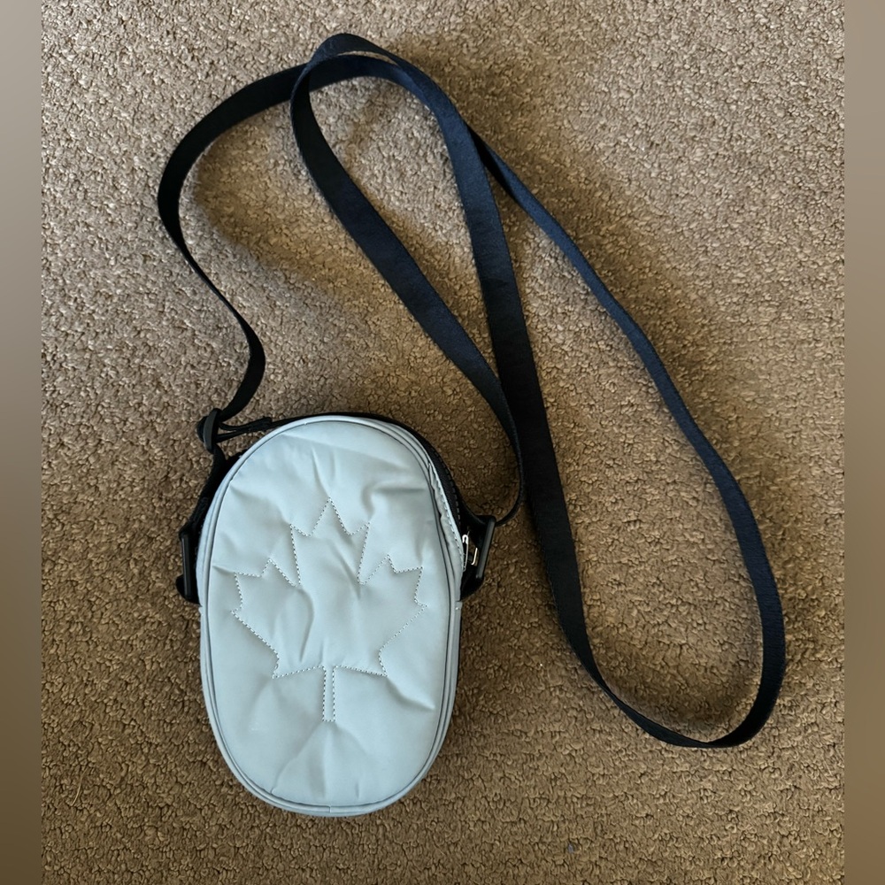 Lululemon Team Canada crossbody